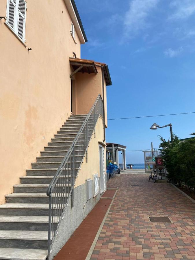 אלבניה Residence Riviera מראה חיצוני תמונה