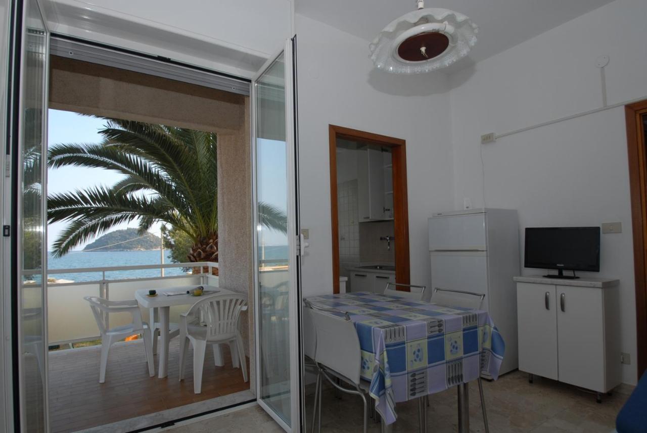 אלבניה Residence Riviera מראה חיצוני תמונה