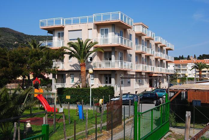אלבניה Residence Riviera מראה חיצוני תמונה