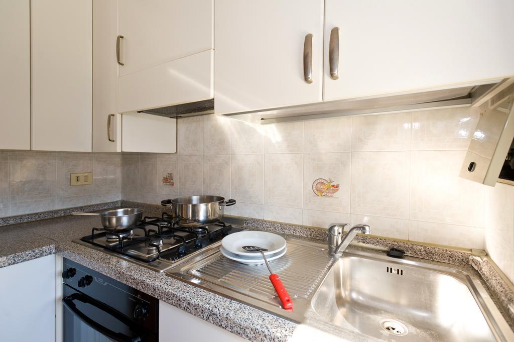 אלבניה Residence Riviera מראה חיצוני תמונה